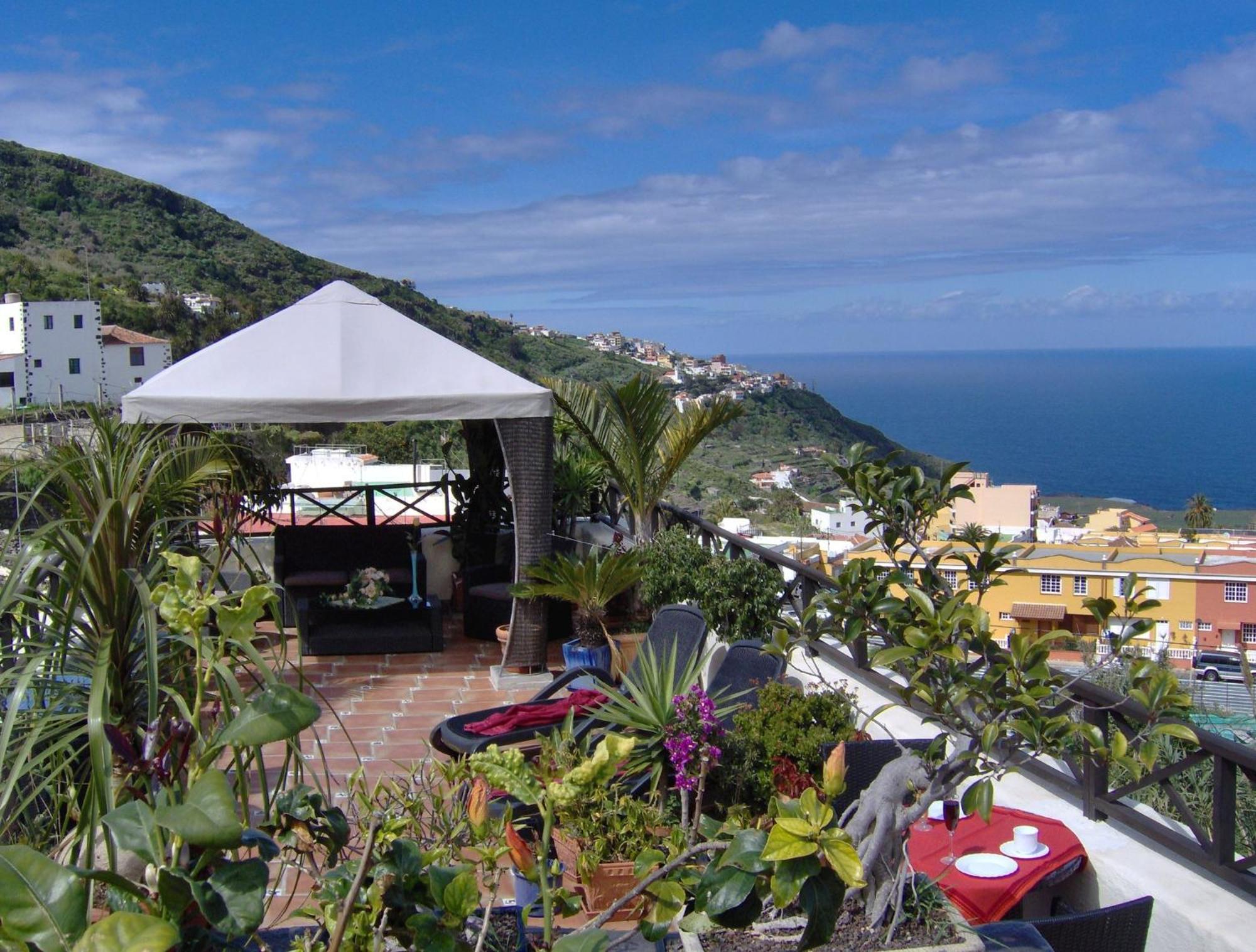Holiday Home To The Street With Big Kitchen Icod De Los Vinos Exterior photo
