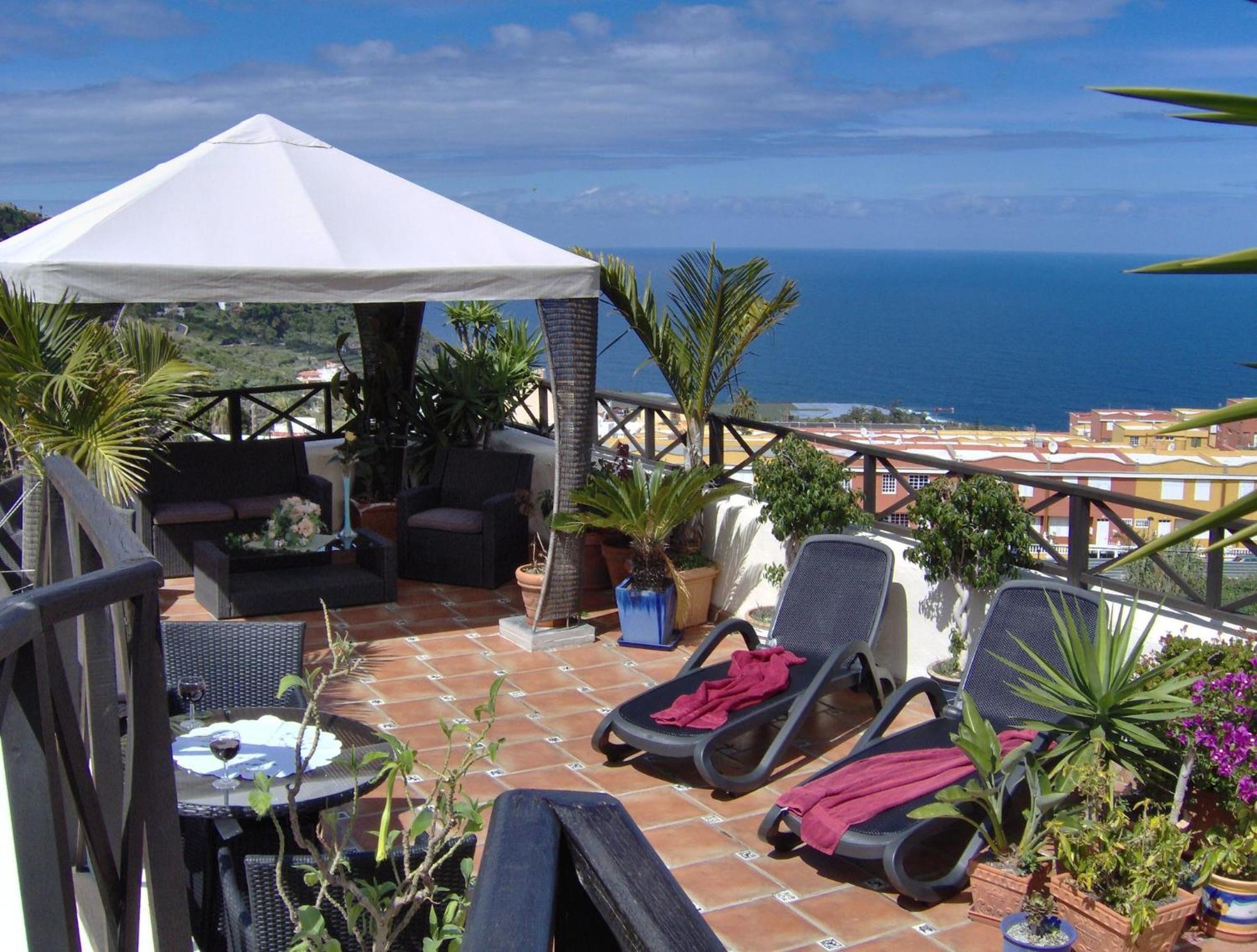 Holiday Home To The Street With Big Kitchen Icod De Los Vinos Exterior photo