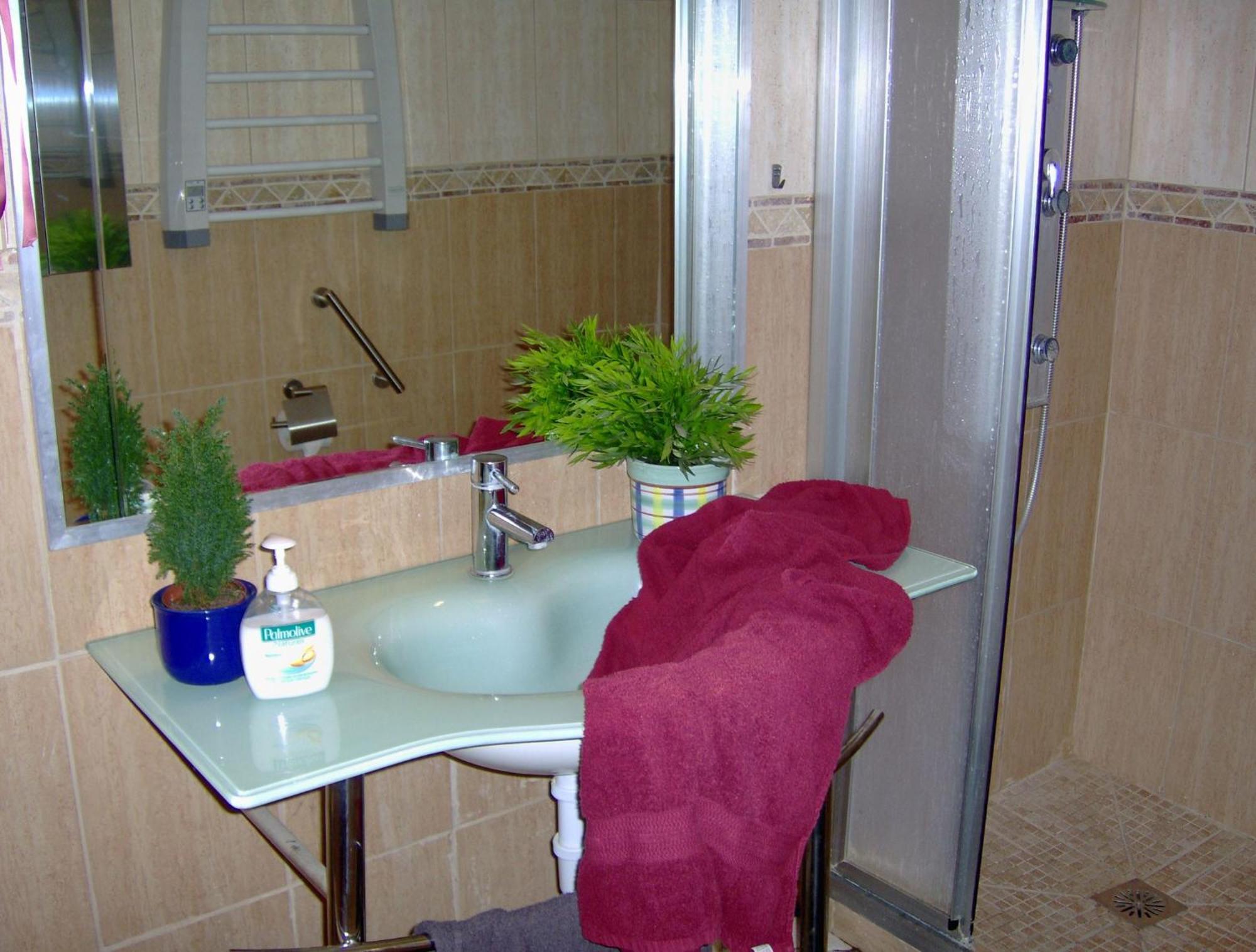 Holiday Home To The Street With Big Kitchen Icod De Los Vinos Exterior photo