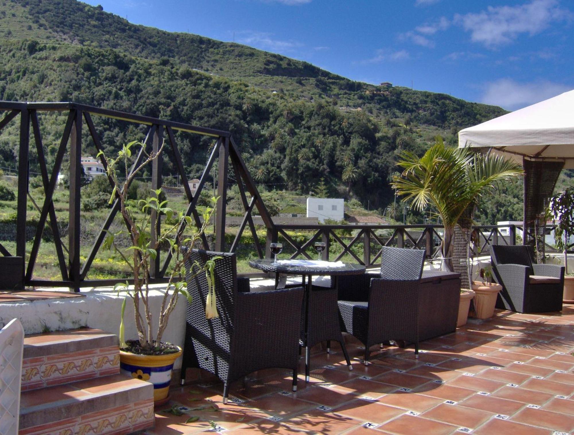 Holiday Home To The Street With Big Kitchen Icod De Los Vinos Exterior photo