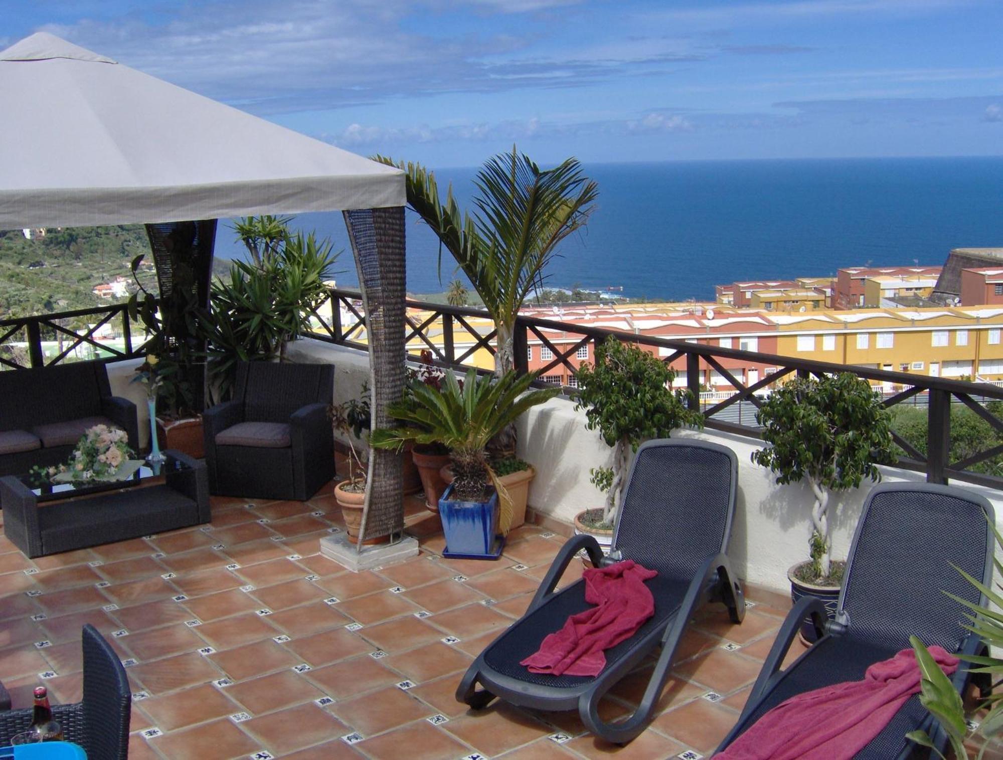 Holiday Home To The Street With Big Kitchen Icod De Los Vinos Exterior photo