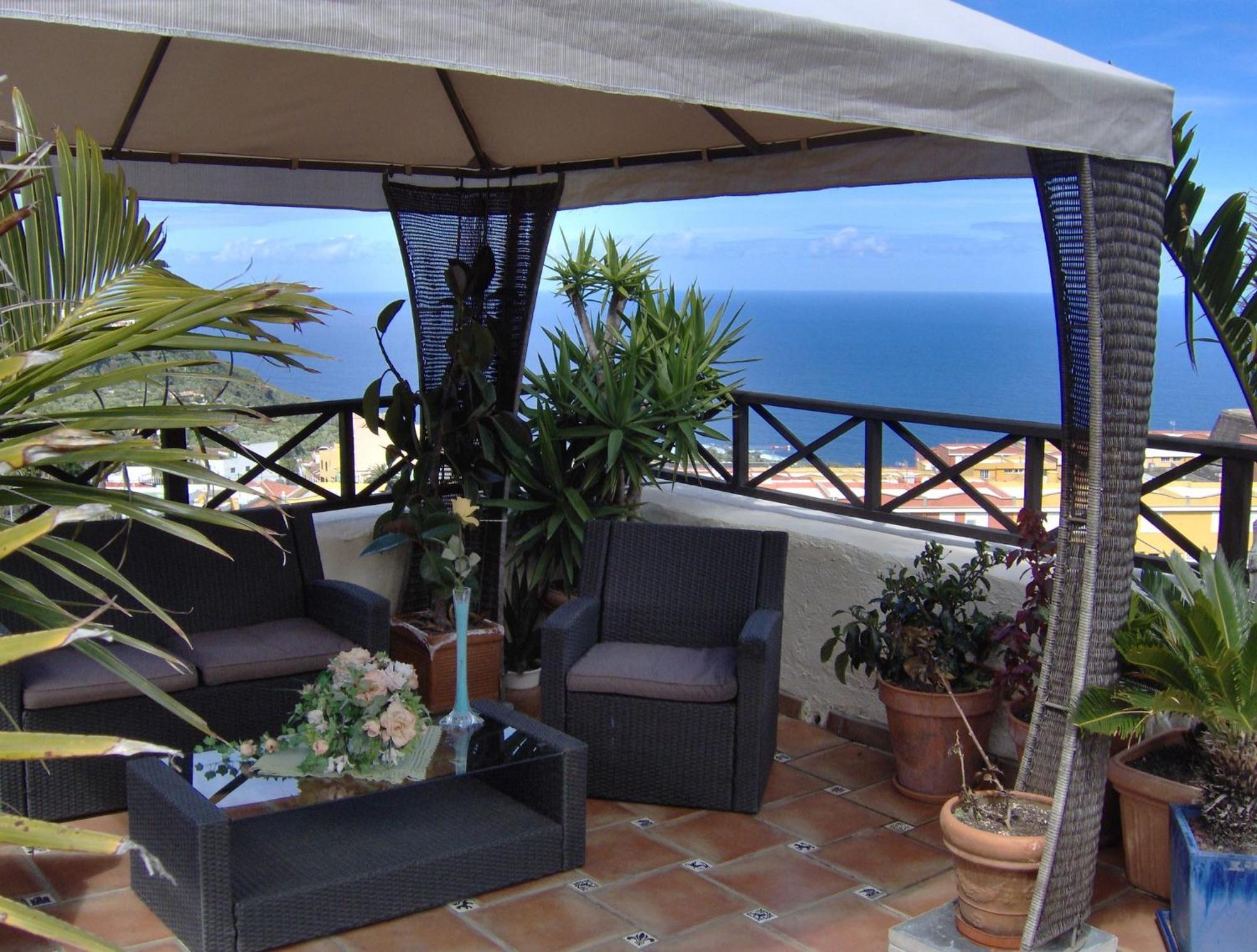 Holiday Home To The Street With Big Kitchen Icod De Los Vinos Exterior photo